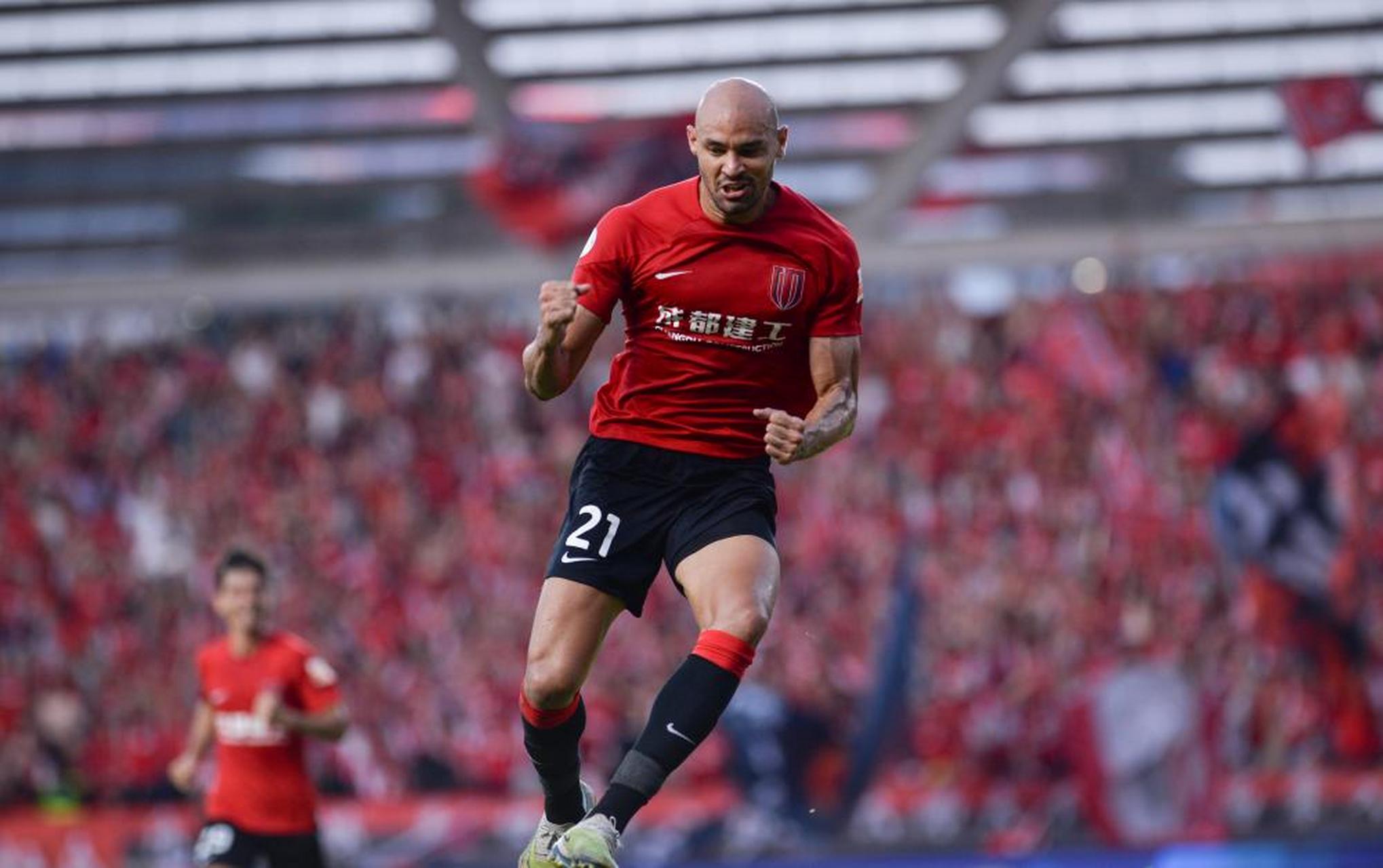 成都外援费利佩:我们是伟大的团队,有能力战胜任何对手  中超联赛