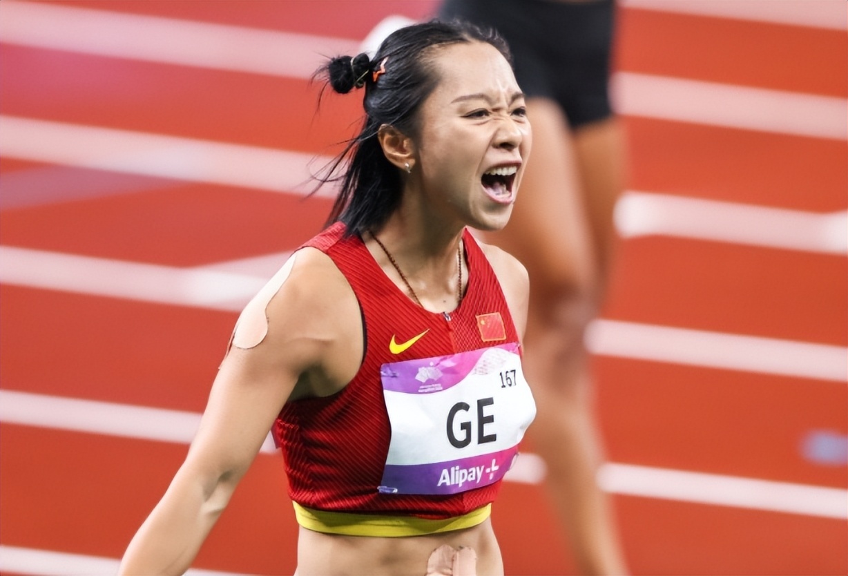 11秒23!葛曼棋夺女子百米金牌 赛后激动落泪