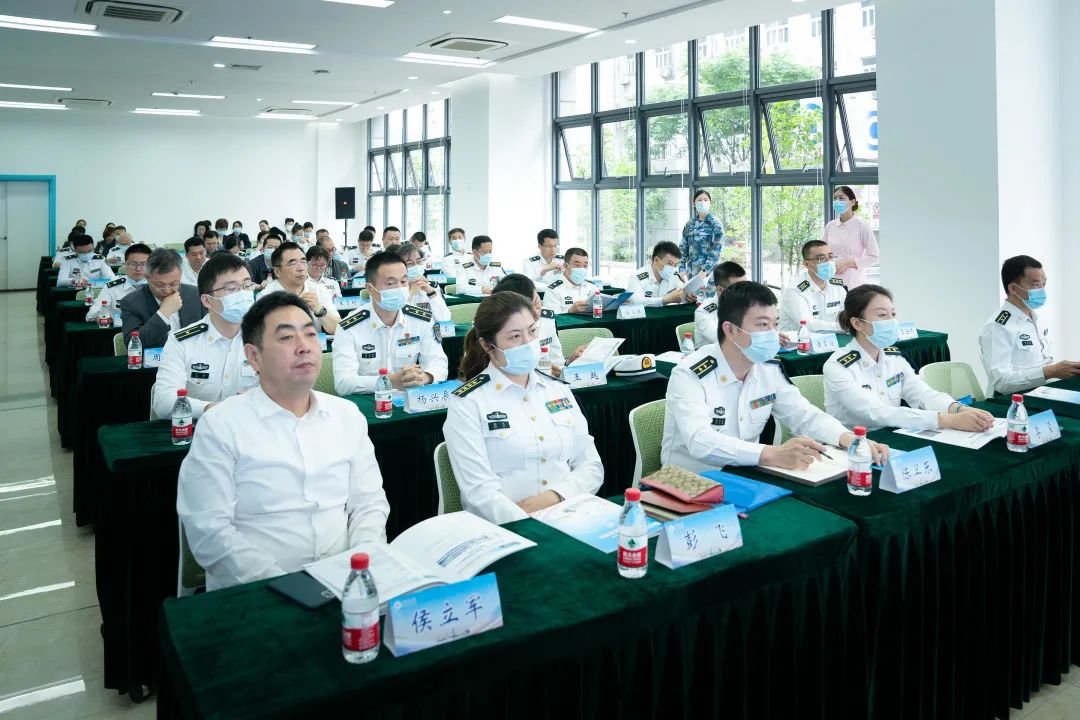 海軍軍醫大學第二附屬醫院舉行臨床研究中心揭牌儀式