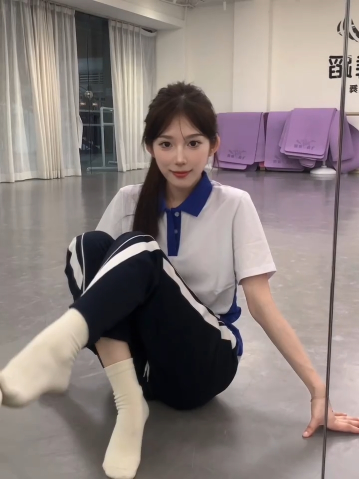校服舞蹈生,舞蹈室日常记录