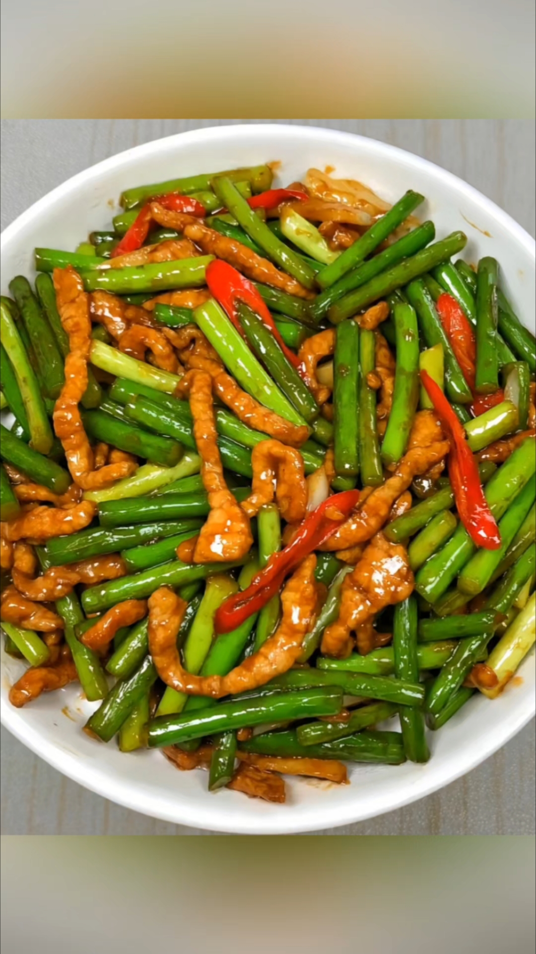 蒜苔炒肉丝,下饭神器,简单已做,给家人安排起来吧!