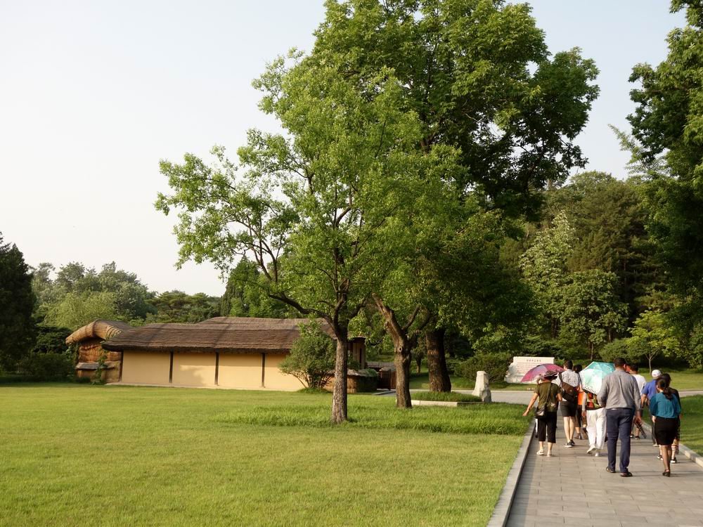 万景台:朝鲜旅游的独特景点,感受历史,文化和自然之美