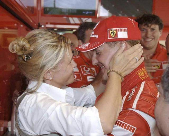 被质疑撒谎9年!53岁车王舒马赫近况曝光,妻子哭诉:他不同了