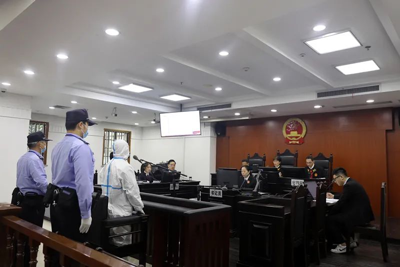 法院动态丨扫黑除恶进行时  "法检"两长同开庭