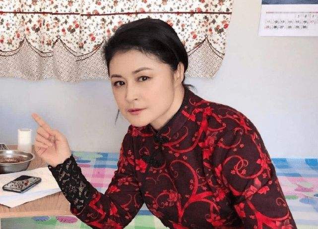 于月仙去世后,王长贵曝光葬礼细节,上亿遗产分配暗藏玄机