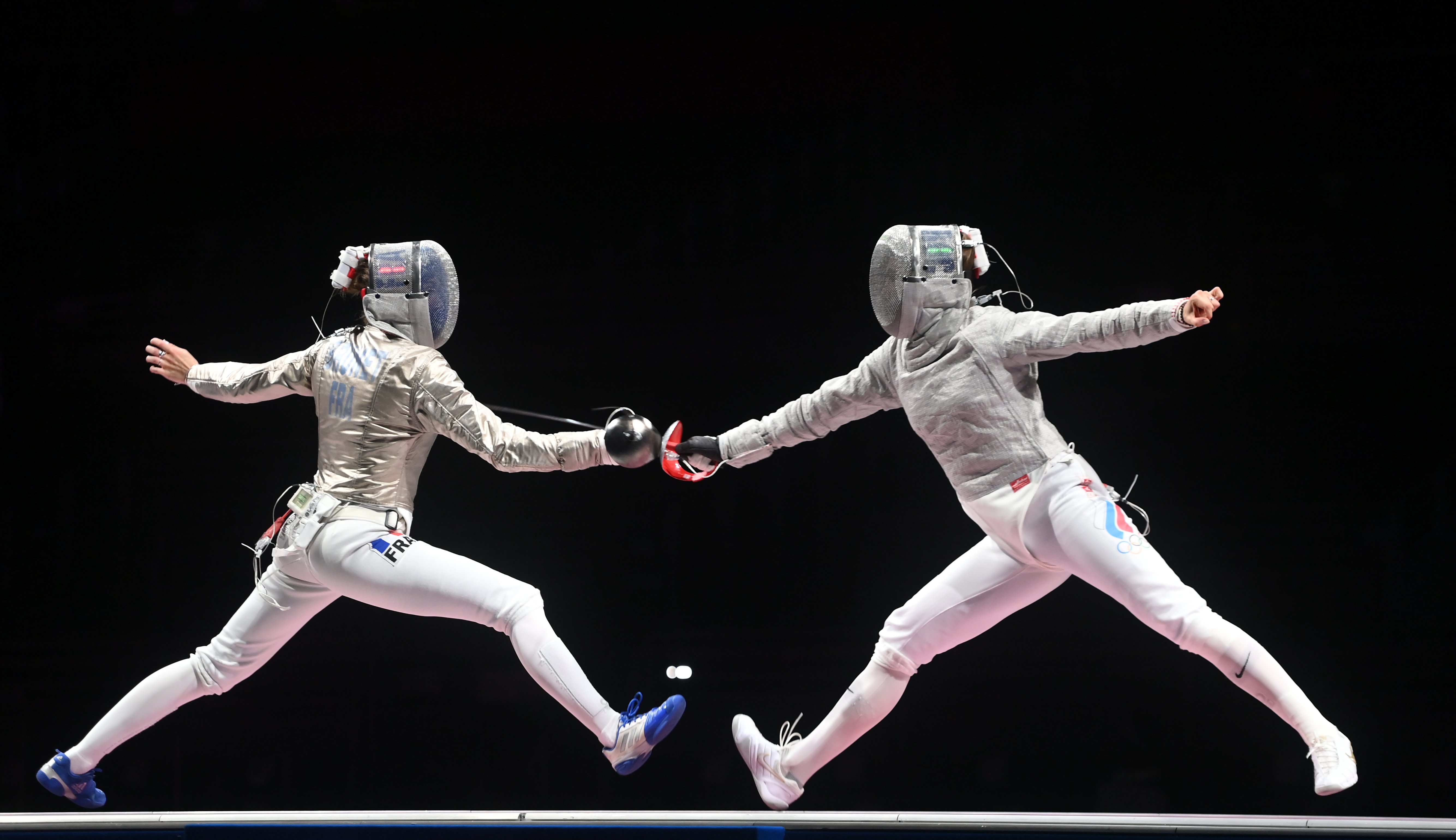 击剑——女子团体佩剑:俄罗斯运动员夺冠