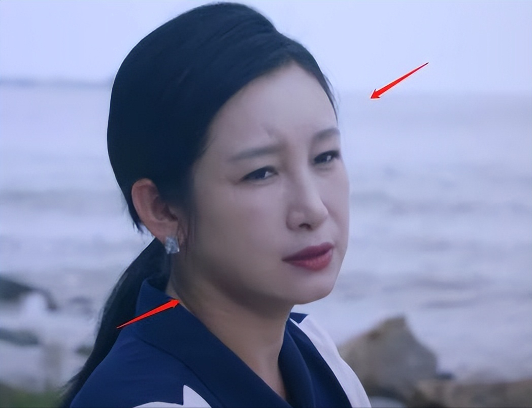 可能是天生吃演员这碗饭,秦海璐第一部参演的电影就获得了热烈的反响.