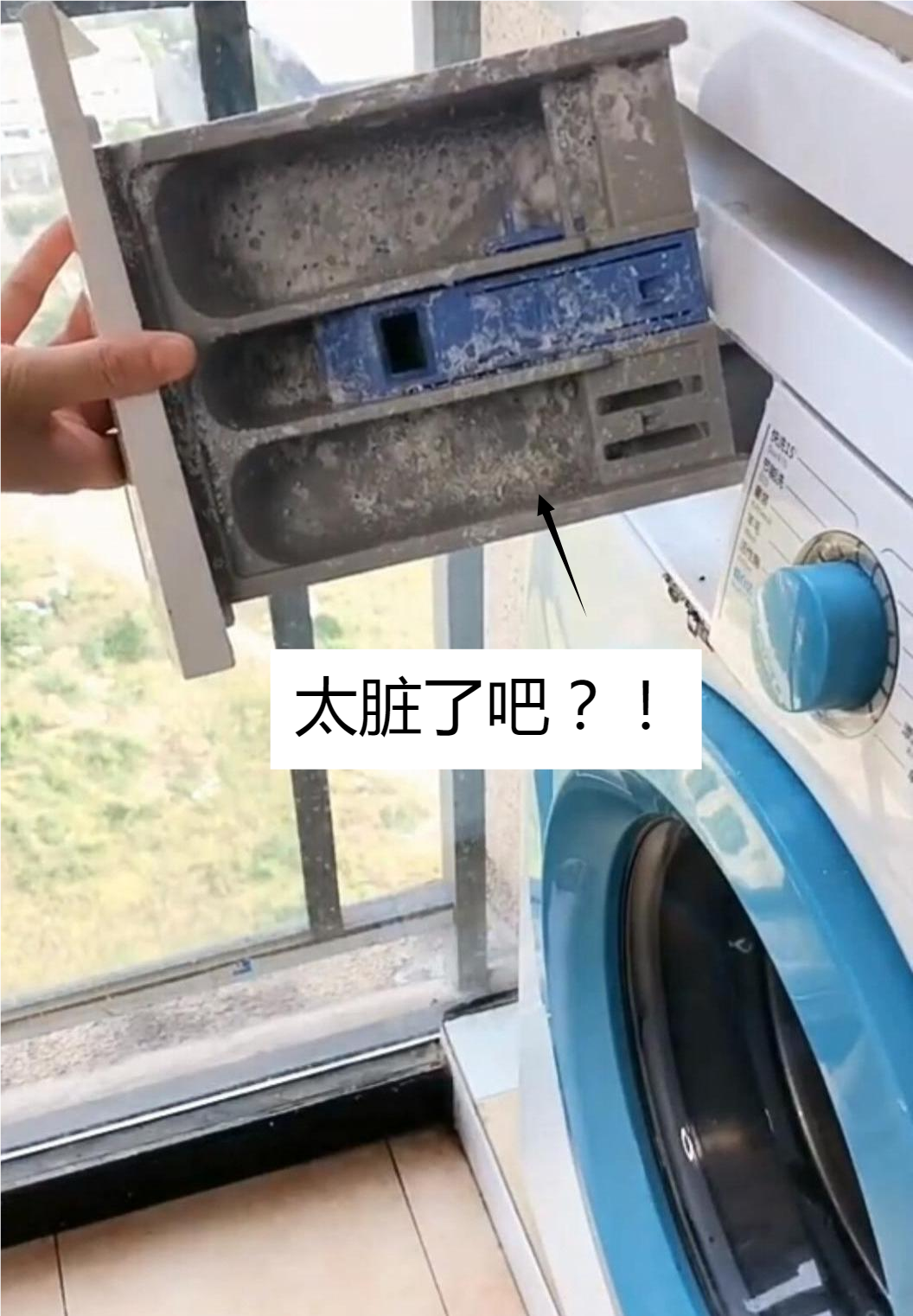 洗衣机的这个"隐藏门",1个月至少打开1次,不然衣服越洗越脏!