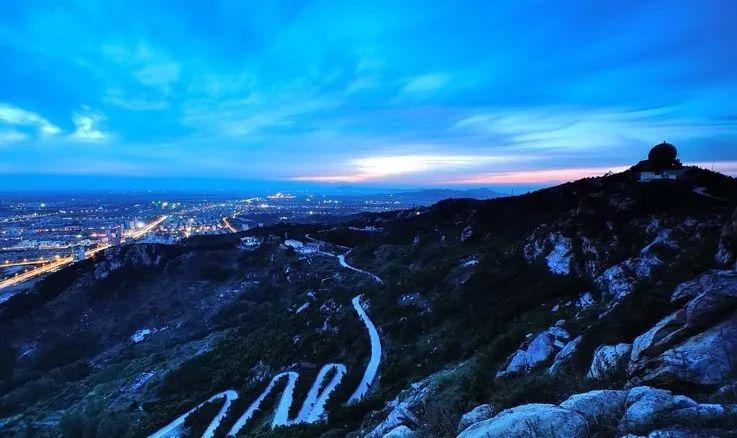 "山在城中,城围山转,日照市岚山区的两座名山