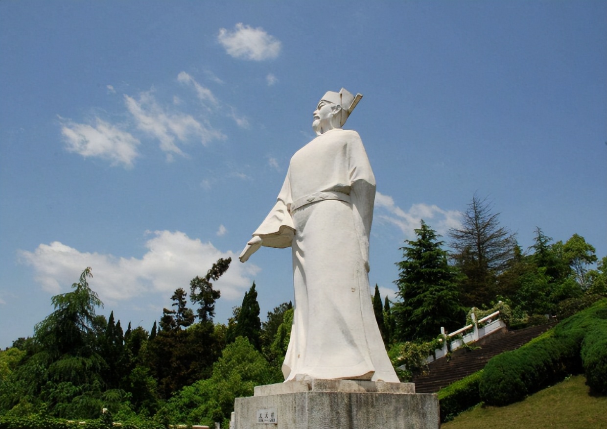 刚正不阿以为国家为重于谦重国轻君之崇高气节