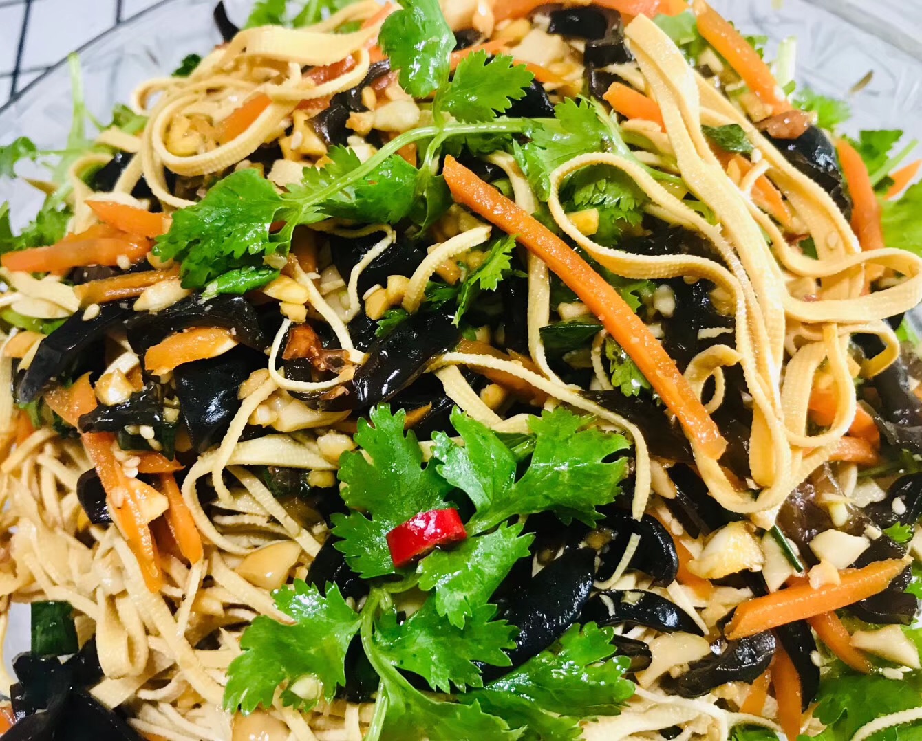 丝丝入味,清爽夏日:带你领略凉拌千张丝的魅力