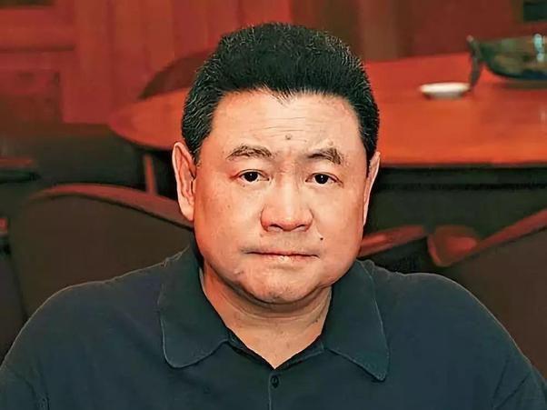 澳门真正的首富,名下私人收藏就超过百亿,送给大太太30亿的别墅