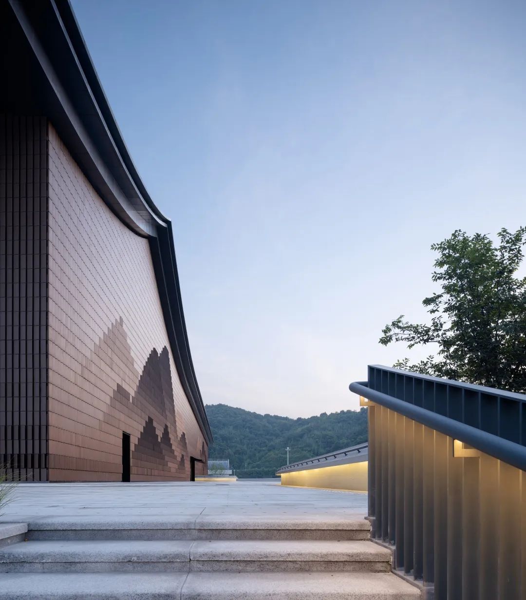 杭州富阳银湖体育中心 / 浙大院