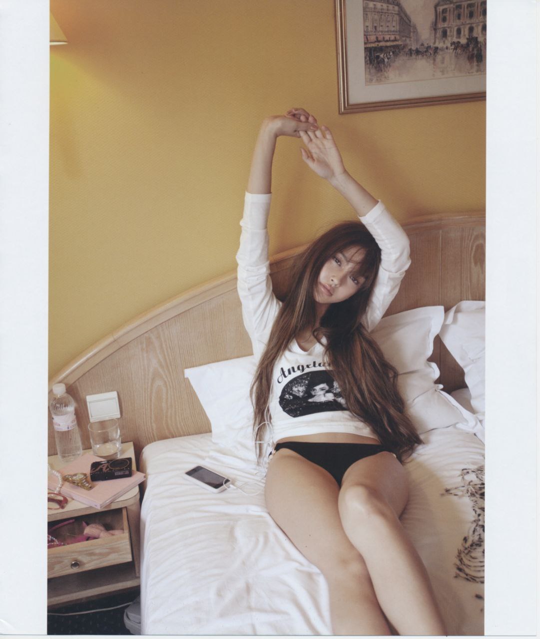 angelababy-三角内裤-光滑裸背-早期写真图片分享