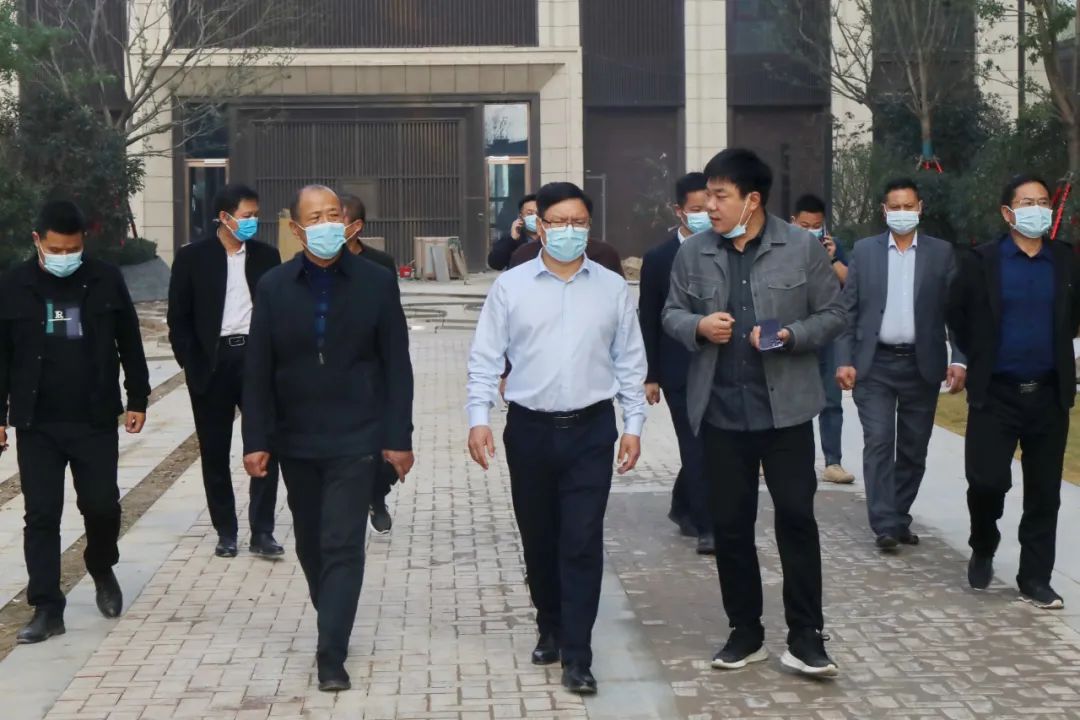 平舆县副县长吴振国调研督导问题楼盘化解工作