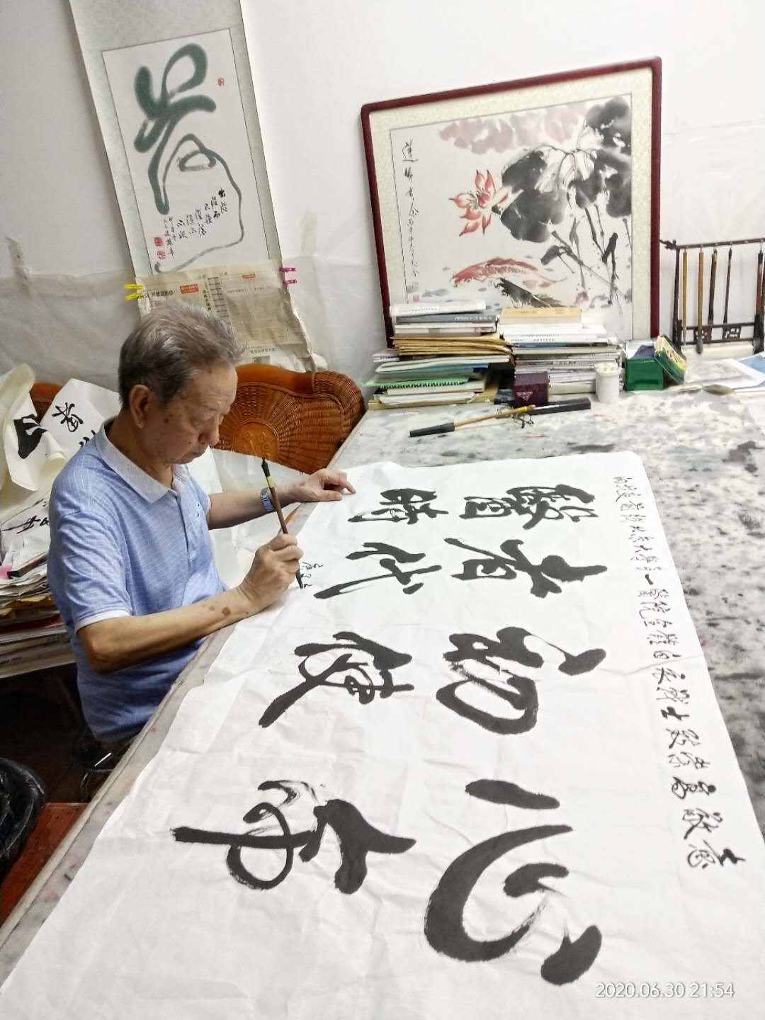 致敬白衣战士——杨辛先生为北大医学部及三家附属医院捐赠书法作品