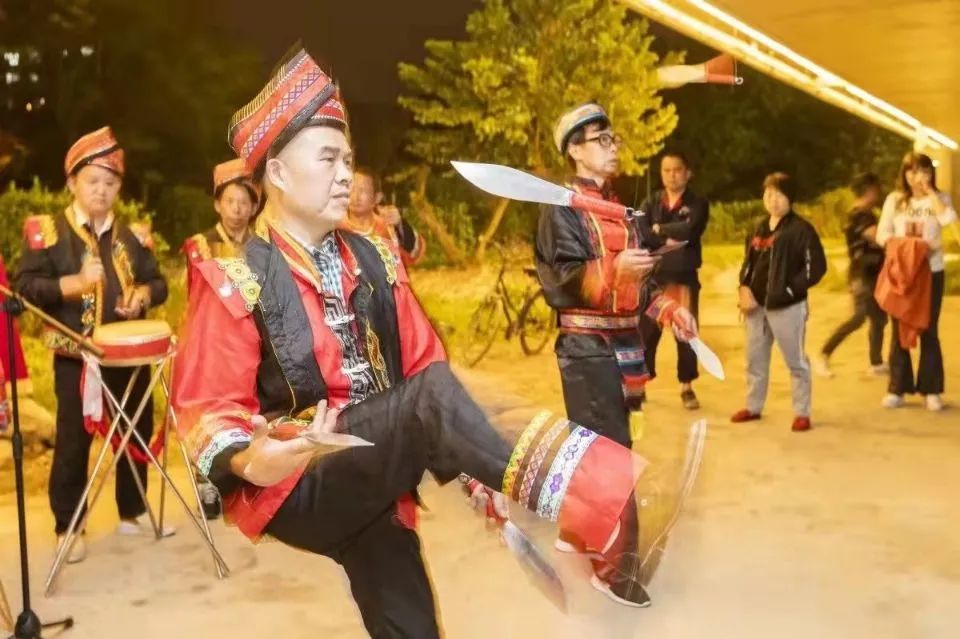 听,宣恩"三棒鼓"在浙宣传十九届六中全会精神