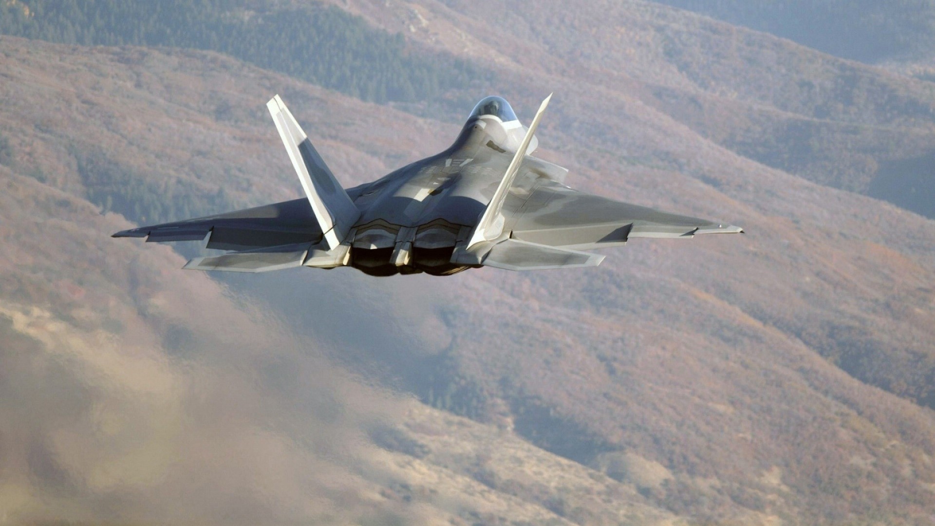 随着现代科技的不断发展,未来战斗机会有许多令人兴奋的科技应用