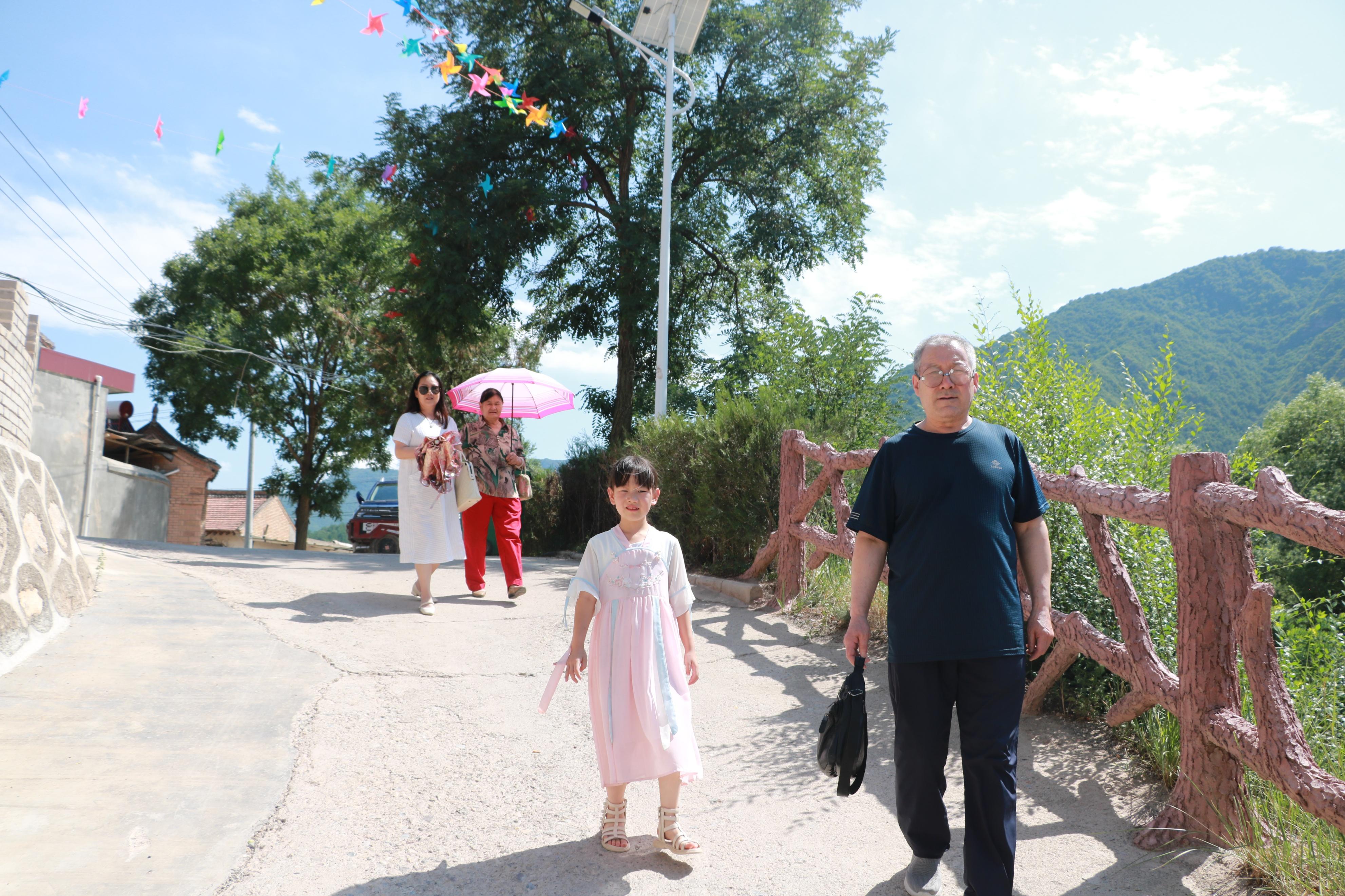 崆峒区崆峒镇西沟村在"留住乡愁"洋溢着江南水乡一般的灵秀