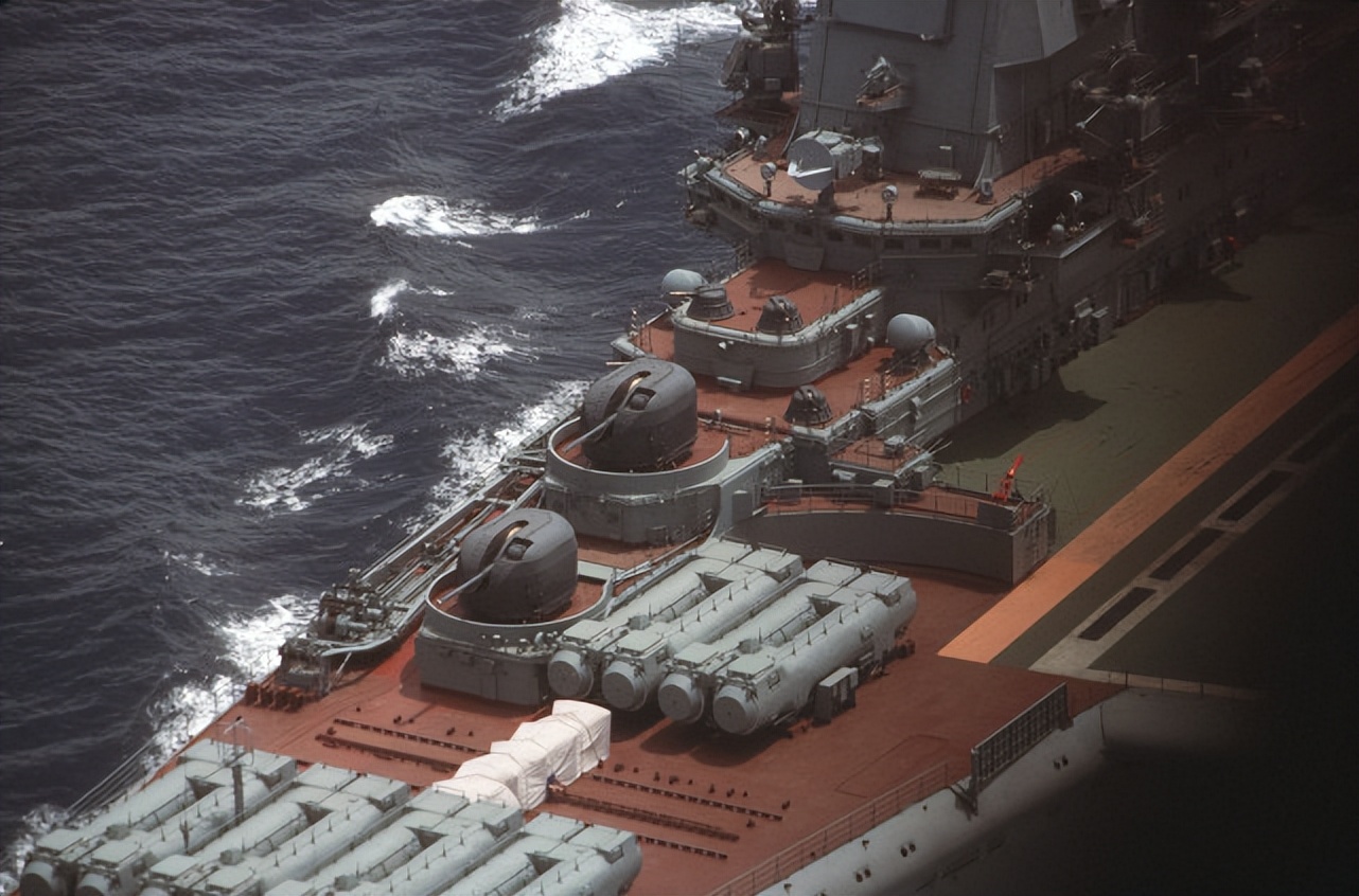 莫斯科级导弹战列舰图片