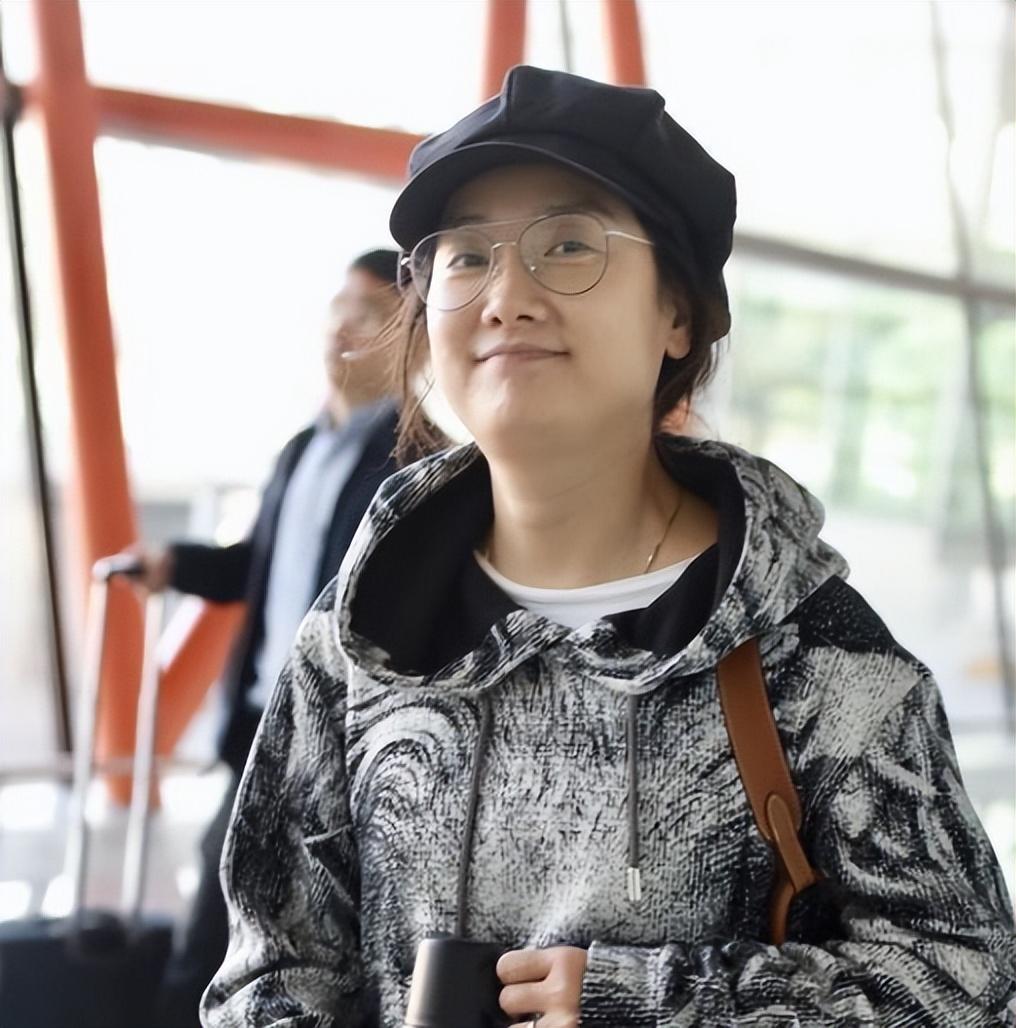 巩俐卸妆后,李若彤卸妆后,玲花卸妆后,网友调侃:差距一目了然