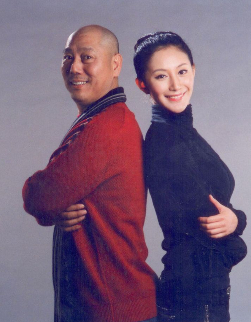 可是史依弘只是冷冷地看着他,只说了一句话就让李成儒不得不放开手.