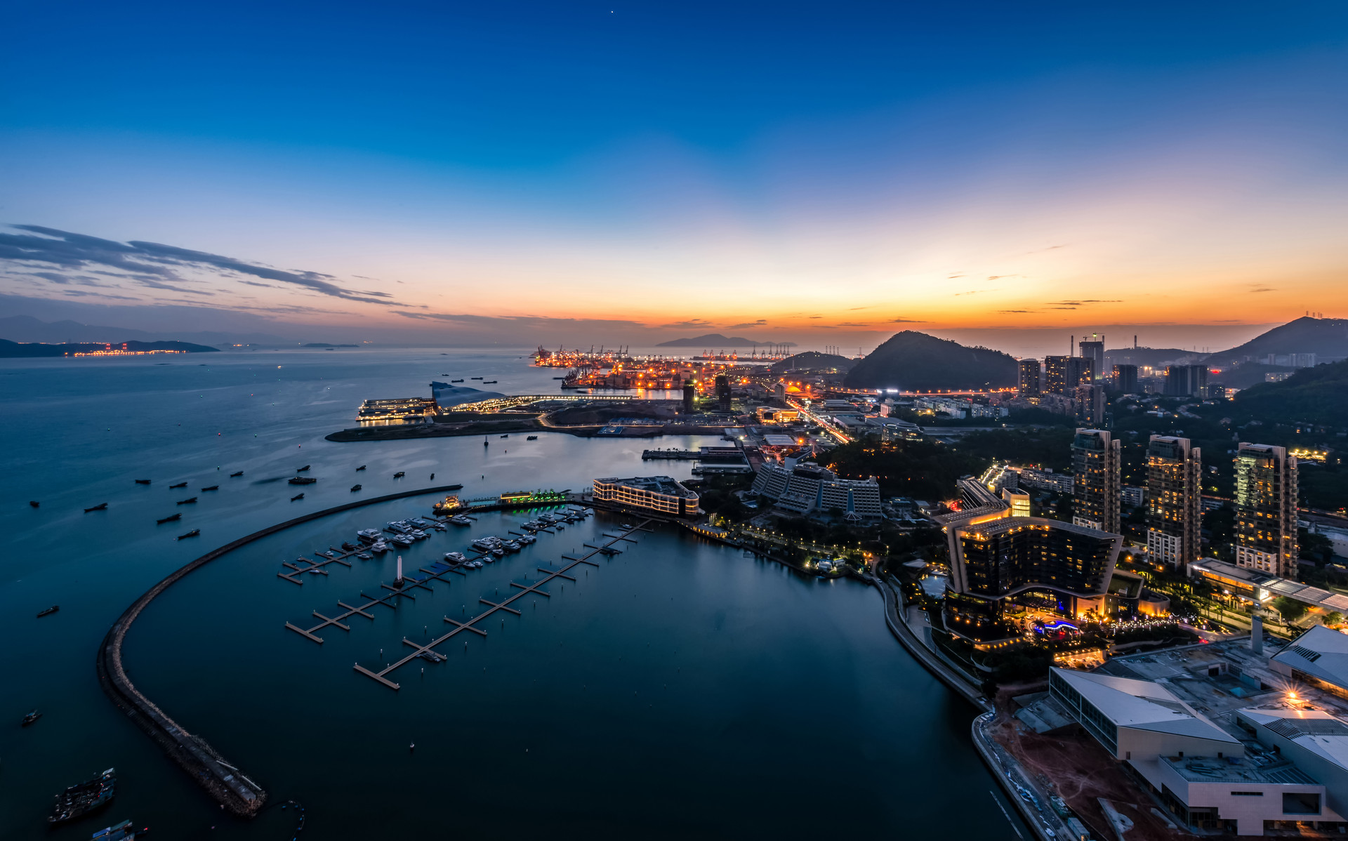 从"土疙瘩"到"金疙瘩",第二个"华西村"诞生