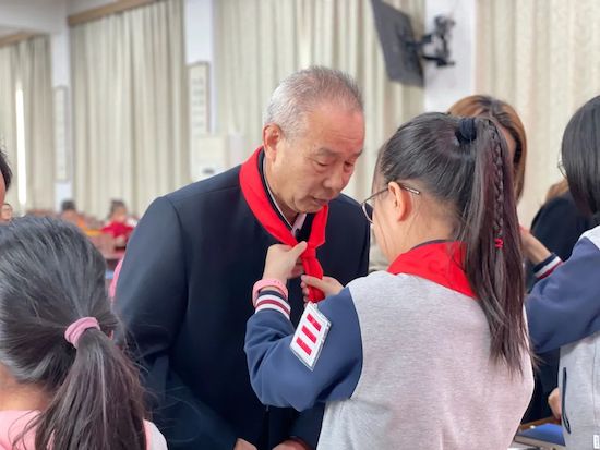 中国少年先锋队苏州市吴江区七都小学第十三次代表大会举行