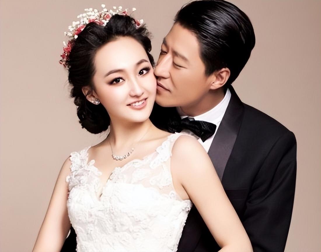 于震为庆祝自己演出结束,晒出一家合照,并趁机甜蜜地大秀恩爱