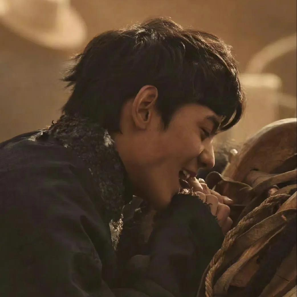 丁真走红一年后,如今的现状,充分体现了娱乐圈的"残酷真相"