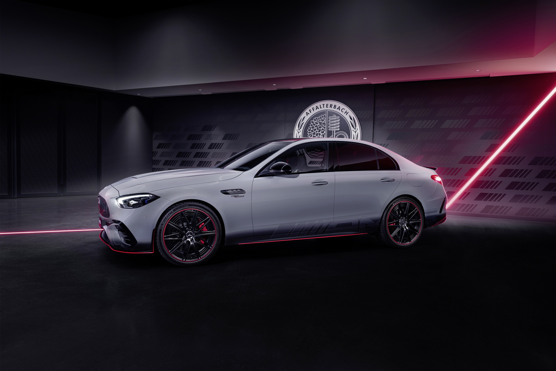 梅赛德斯-amg c63 s e performance特别版官图