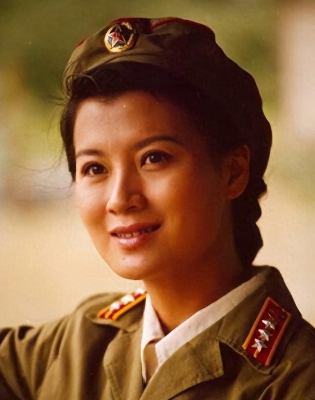 三段感情,两段失败婚姻,最终嫁李幼斌,演员史兰芽现过得怎么样