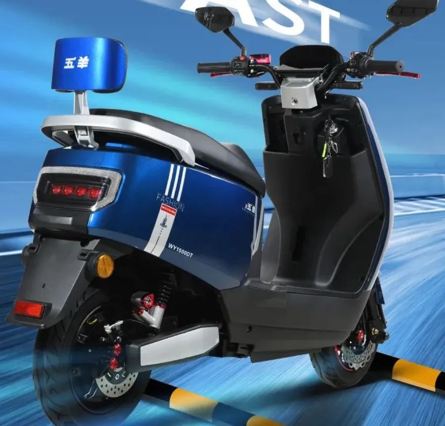 3款跑外卖的电动车,最高时速80km/h,续航150公里起