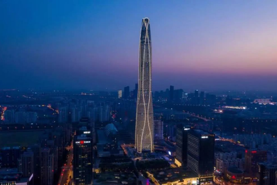 天津有个"津沽棒",是华北第一高楼,高530米,就在滨海新区
