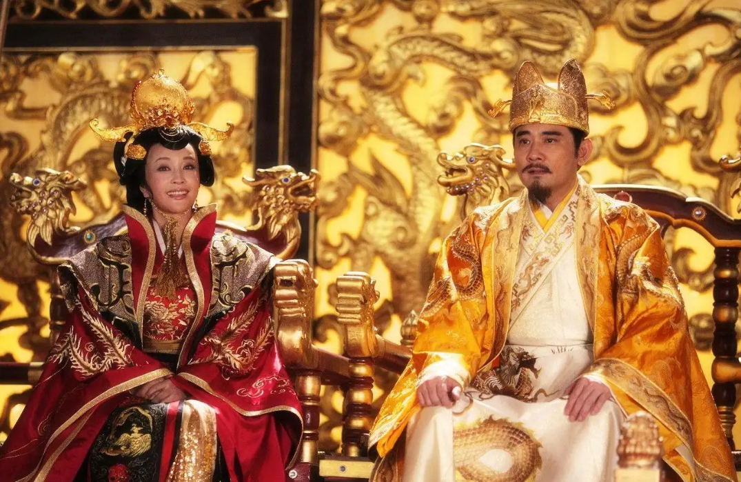 武则天入感业寺为尼剃度时说了8个字老尼听后剃刀差点落地