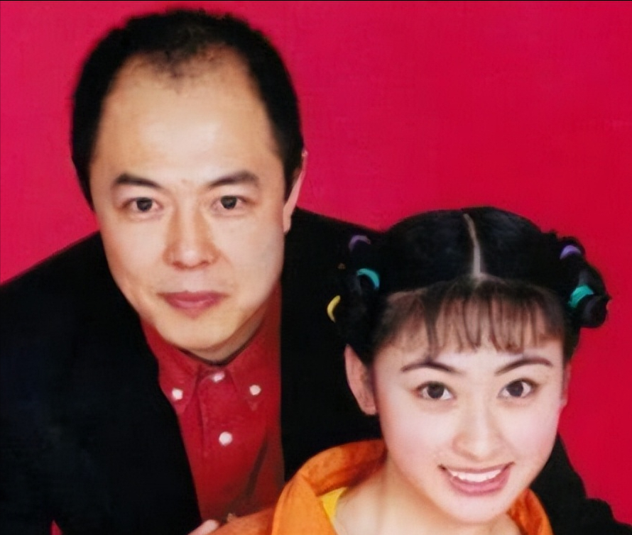 訾晓敏:19岁为张铁林生子,最终却将张铁林告上法庭