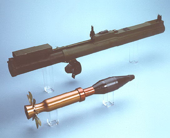 m72law火箭筒,自越战服役沿用至今,美军最常用的反弹坦克利器