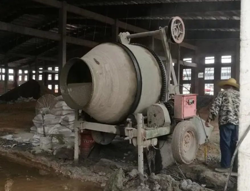 搅拌站的秘密:为什么工地都不让自己拌水泥了?