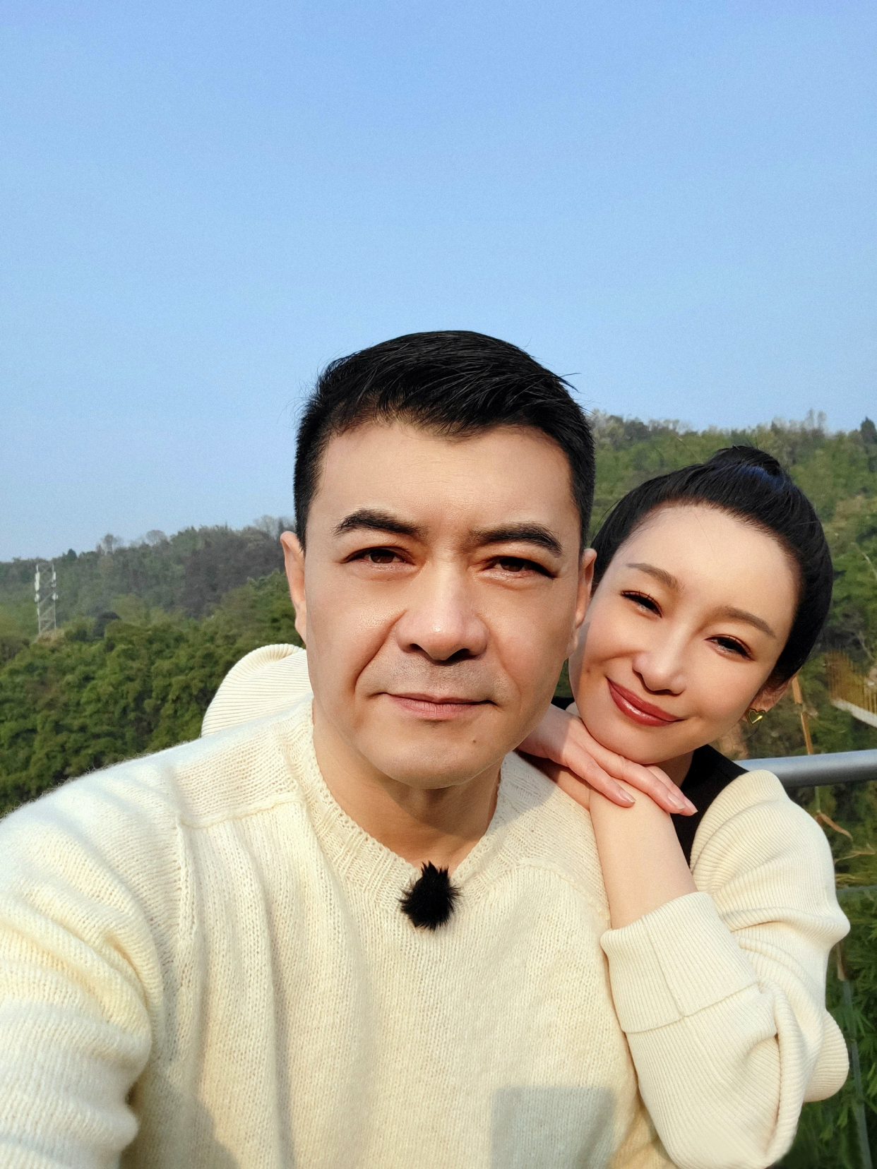 44岁的秦海璐,到底是"最惨前任"还是"最完美妻子"?