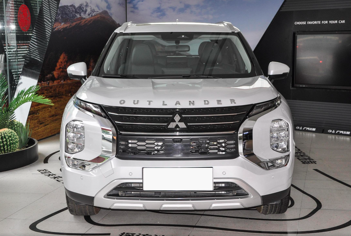 大7座suv!三菱新车将上市,混合动力,配置齐全仅17万-有驾