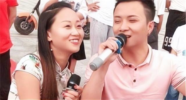 回顾"连体夫妇"走红后离婚,无腿丈夫劈腿女粉丝,独臂妻子一人带娃