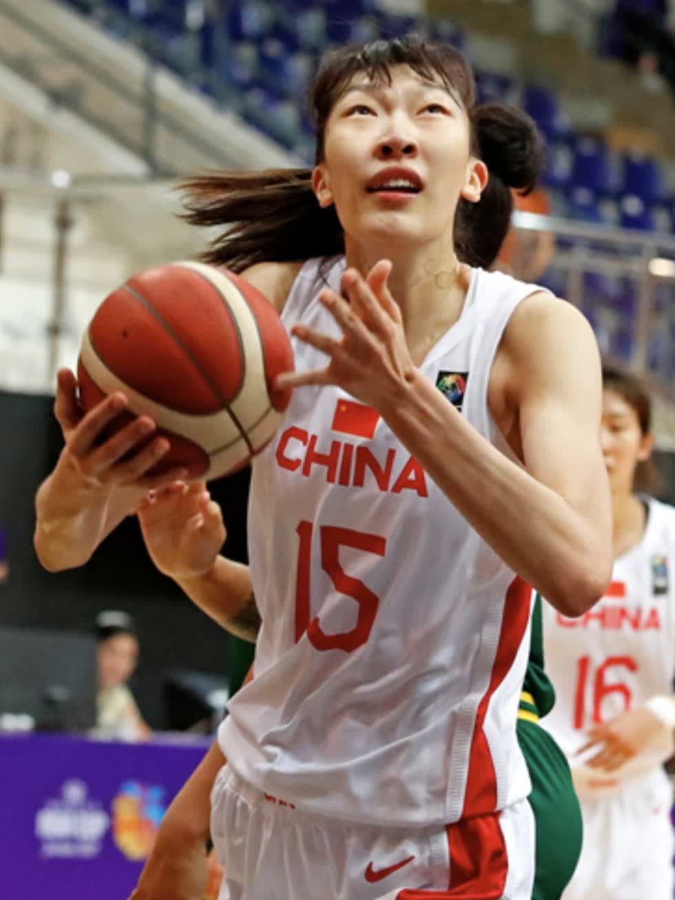 2023年女篮球员韩旭拿了哪五个冠军韩旭已成为当今中国女篮第一人
