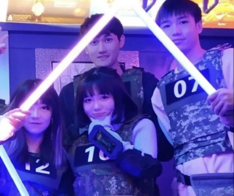 lpl"最美女友"出现,长相可爱身材爆表,karsa也太幸福了