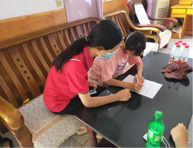 晋州市民政局走访关爱困境留守儿童