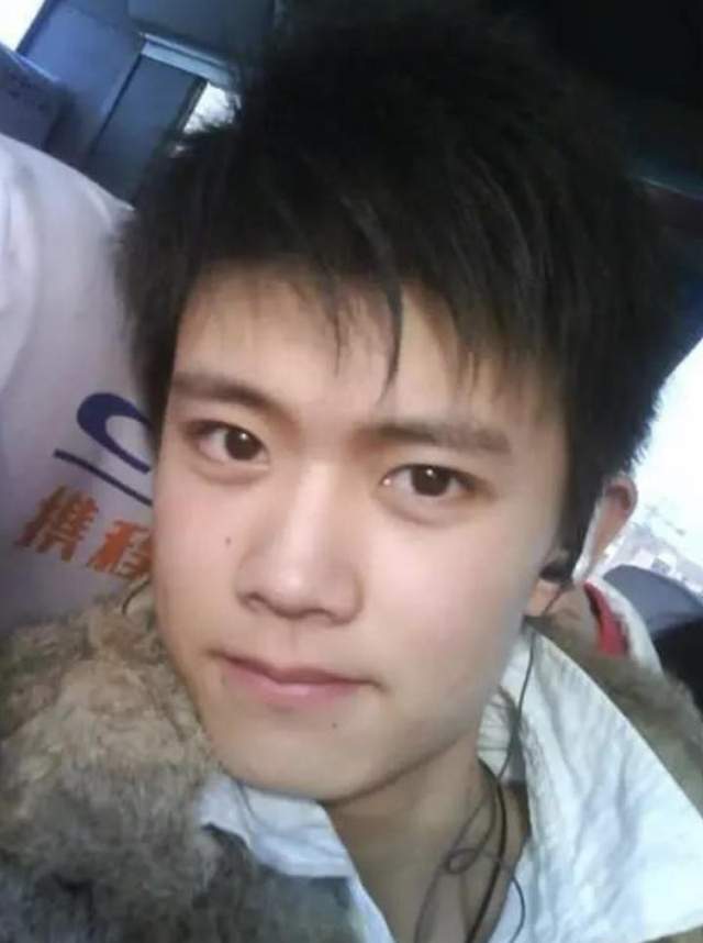 华晨宇尚雯婕认不出李现颖儿暴瘦明星出道前后判若两人