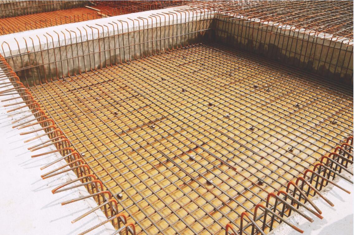 筏板钢筋上下摆放顺序?