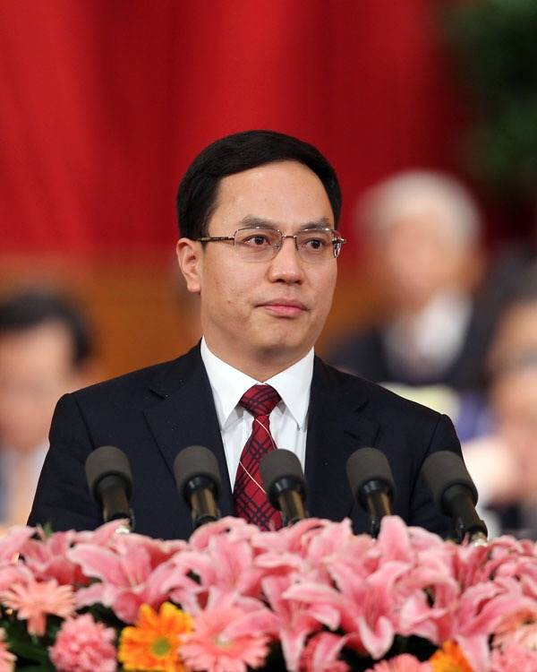 广东穷小子李河君建水电站