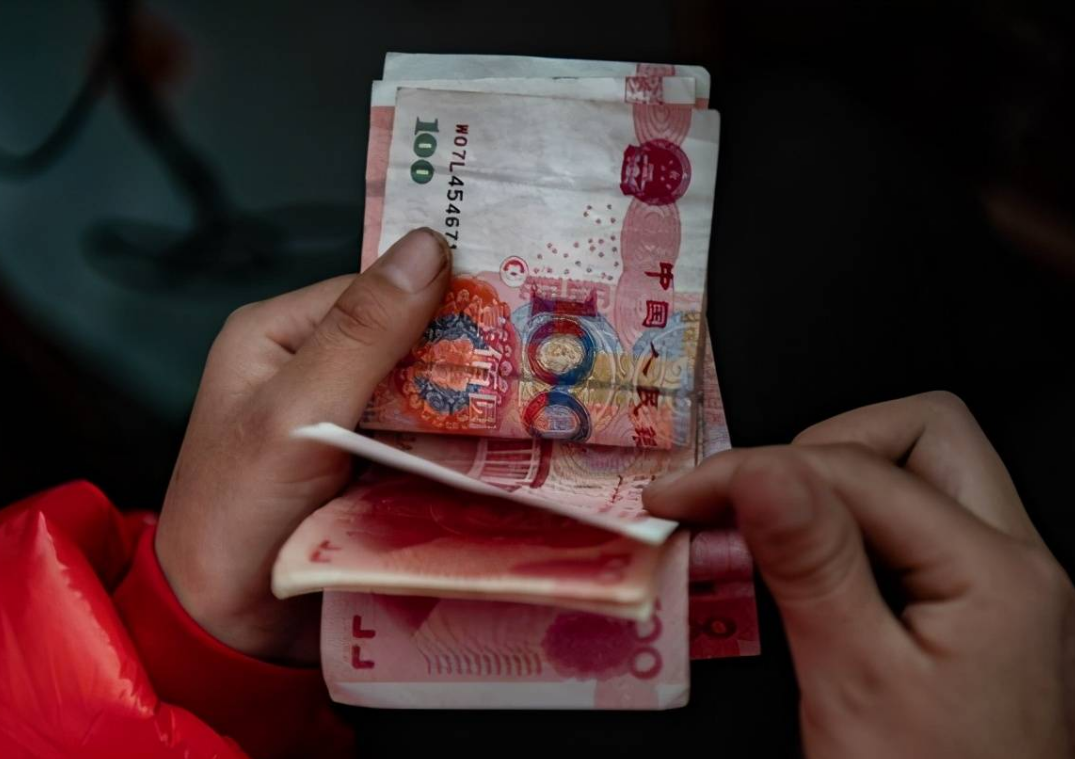 夫妻之间该谈钱吗?那些不把钱给老婆管的男人,是出于什么理由