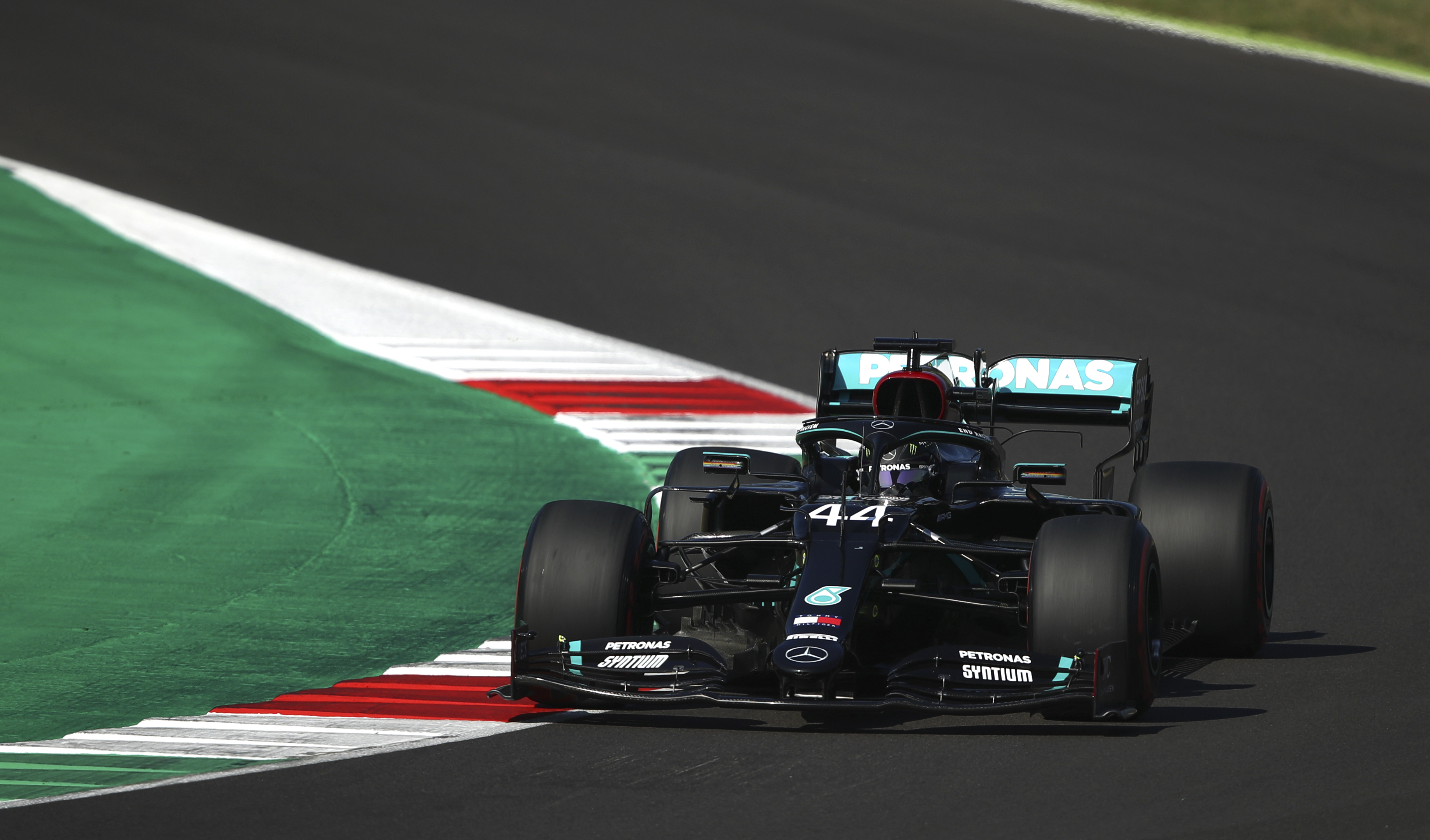 赛车——f1托斯卡纳大奖赛:汉密尔顿获得杆位(2)