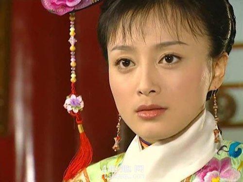 秦岚打麻将,还能和黄晓明一起冲热搜?只因黄晓明对待前任的态度